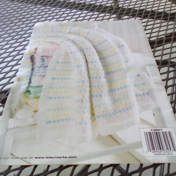 Soft & Sweet Baby Afghans to Knit Knitting Leisure Arts Vintage - Picture 1 of 8